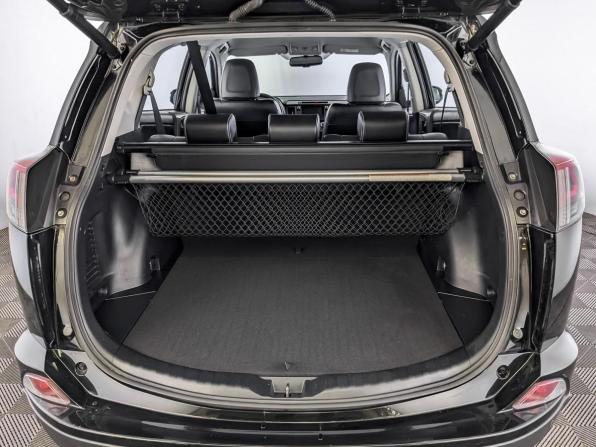 Toyota RAV4 IV (XA40) Рестайлинг с пробегом 2018 года, цена 2 595 000 рублей, 151045 км, внедорожник, Автокод Объявления