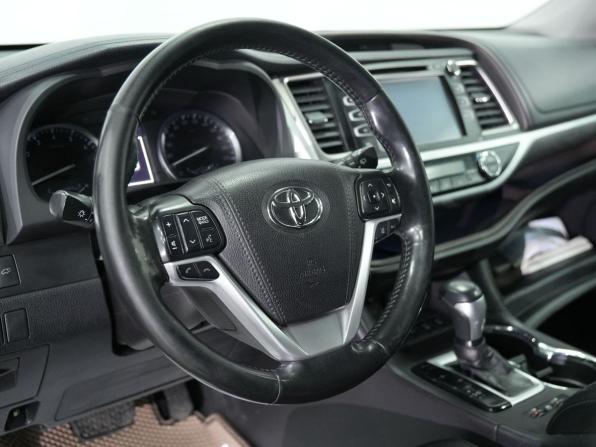Toyota Highlander III (XU50) Рестайлинг с пробегом 2018 года, цена 3 949 000 рублей, 160492 км, внедорожник, Автокод Объявления