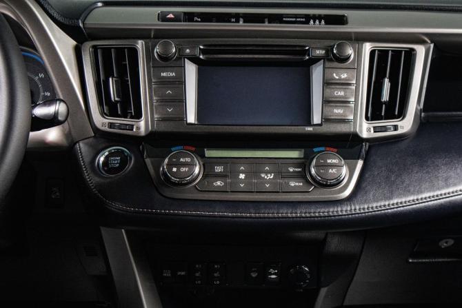 Toyota RAV4 IV (XA40) с пробегом 2013 года, цена 2 199 000 рублей, 173648 км, внедорожник, Автокод Объявления