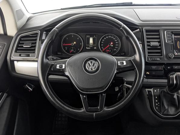 Volkswagen Multivan T6 с пробегом 2015 года, цена 3 630 000 рублей, 108299 км, минивэн, Автокод Объявления