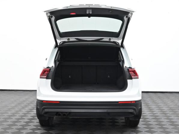 Volkswagen Tiguan II с пробегом 2018 года, цена 1 999 000 рублей, 105000 км, внедорожник, Автокод Объявления