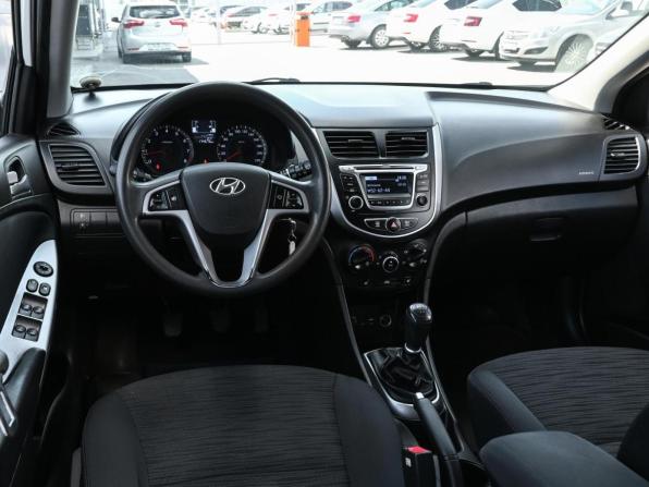 Hyundai Solaris I Рестайлинг с пробегом 2014 года, цена 875 000 рублей, 174573 км, хэтчбек, Автокод Объявления