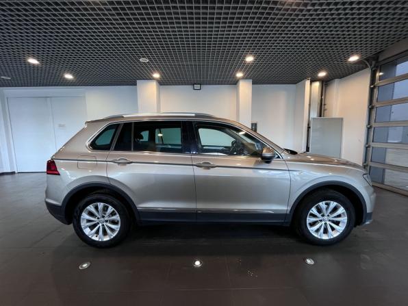Volkswagen Tiguan II с пробегом 2017 года, цена 2 455 000 рублей, 54888 км, внедорожник, Автокод Объявления