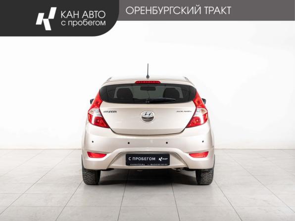 Hyundai Solaris I с пробегом 2014 года, цена 880 000 рублей, 121068 км, хэтчбек, Автокод Объявления
