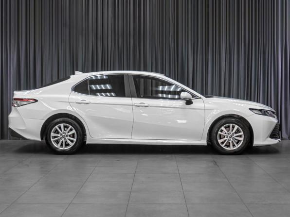 Toyota Camry VIII (XV70) с пробегом 2019 года, цена 2 159 000 рублей, 120142 км, седан, Автокод Объявления