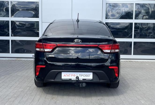 Kia Rio III Рестайлинг с пробегом 2017 года, цена 1 180 000 рублей, 221620 км, седан, Автокод Объявления