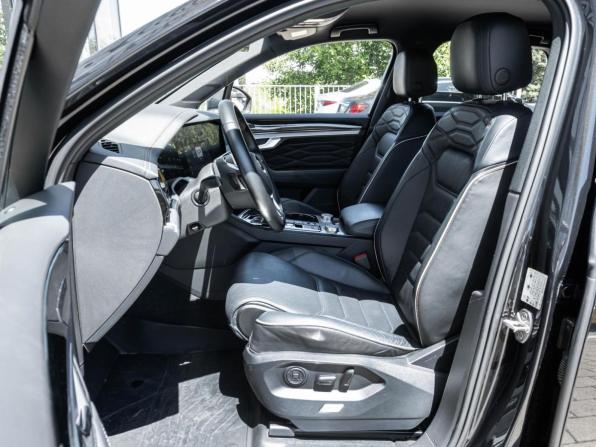 Volkswagen Touareg III с пробегом 2019 года, цена 4 165 000 рублей, 240329 км, внедорожник, Автокод Объявления