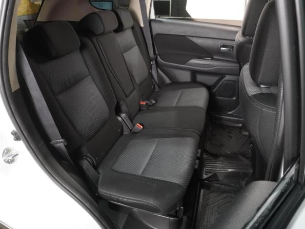 Mitsubishi Outlander III Рестайлинг 2 с пробегом 2017 года, цена 2 149 000 рублей, 75841 км, внедорожник, Автокод Объявления