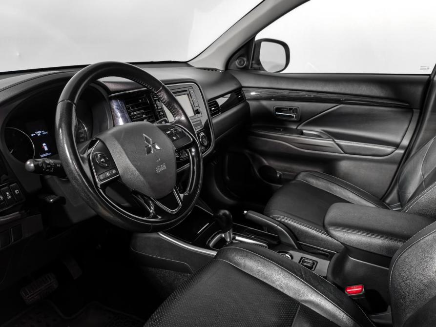 Mitsubishi Outlander III Рестайлинг 2 Санкт-Петербург  - изображение 9