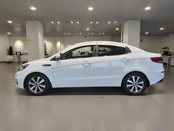 Kia Rio III Рестайлинг с пробегом 2016 года, цена 1 020 000 рублей, 148406 км, седан, Автокод Объявления
