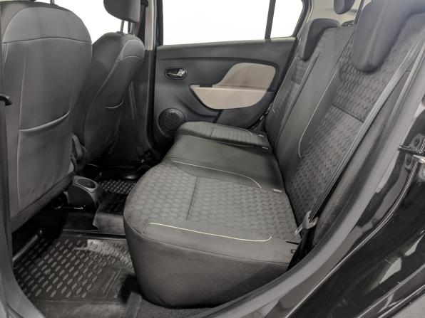 Renault Logan II с пробегом 2017 года, цена 860 000 рублей, 107150 км, седан, Автокод Объявления
