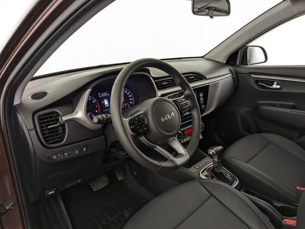 Kia Rio IV Рестайлинг с пробегом 2021 года, цена 1 900 000 рублей, 69049 км, хэтчбек, Автокод Объявления