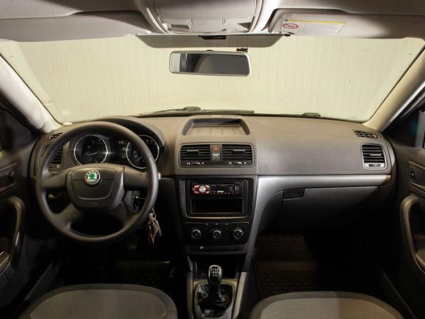 Skoda Yeti I с пробегом 2012 года, цена 745 000 рублей, 185258 км, внедорожник, Автокод Объявления