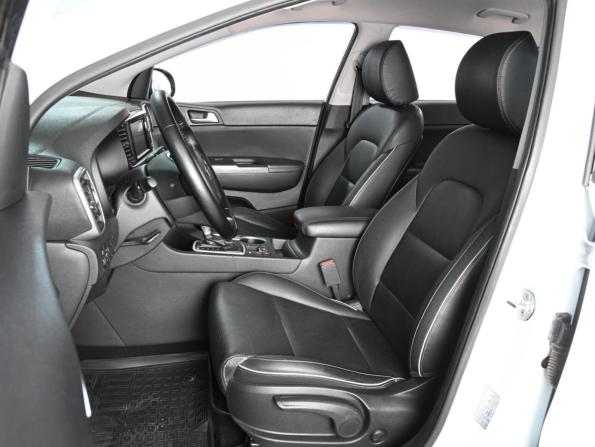 Kia Sportage IV Рестайлинг с пробегом 2018 года, цена 2 379 000 рублей, 90856 км, внедорожник, Автокод Объявления