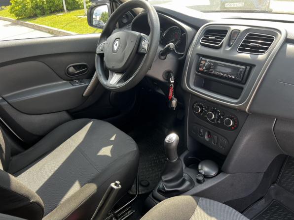 Renault Sandero II с пробегом 2015 года, цена 720 000 рублей, 150272 км, хэтчбек, Автокод Объявления