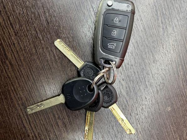 Hyundai Solaris II с пробегом 2018 года, цена 1 365 000 рублей, 42193 км, седан, Автокод Объявления