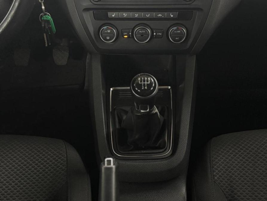 Volkswagen Jetta VI Рестайлинг Санкт-Петербург  - изображение 17