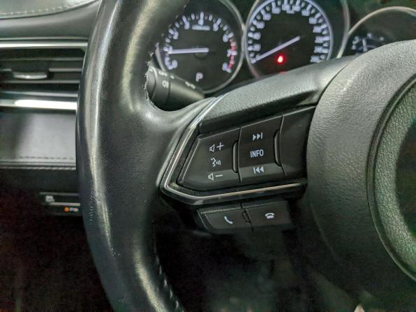 Mazda 6 III (GJ) Рестайлинг 2 с пробегом 2019 года, цена 2 190 000 рублей, 122403 км, седан, Автокод Объявления