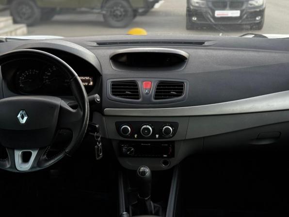 Renault Fluence I с пробегом 2011 года, цена 489 000 рублей, 205250 км, седан, Автокод Объявления