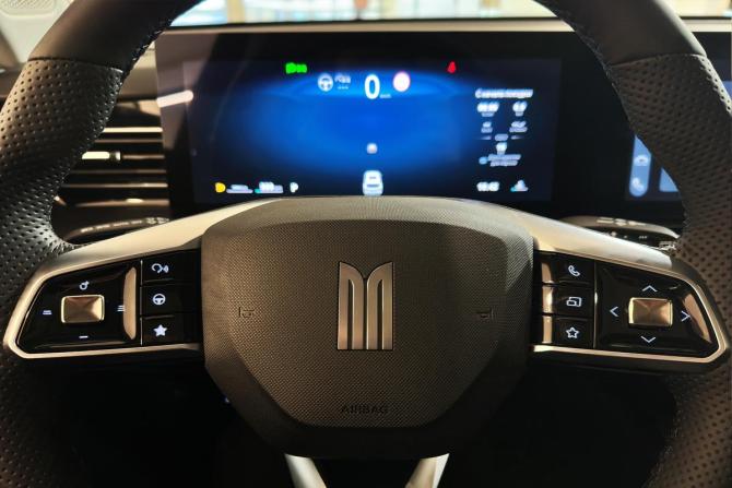Новый Москвич М70 2026 года, цена 2 949 000 рублей, внедорожник, Автокод Объявления