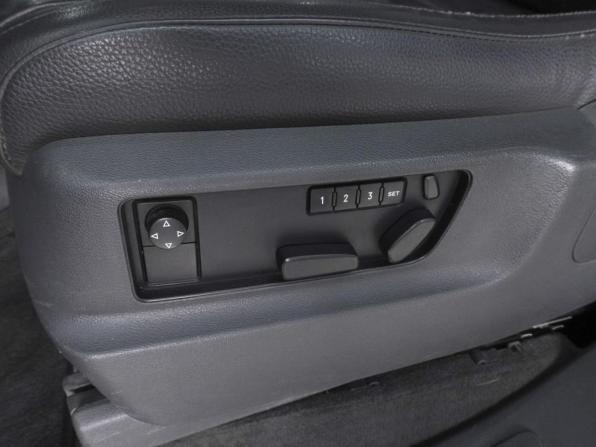 Volkswagen Touareg I Рестайлинг с пробегом 2006 года, цена 790 000 рублей, 244871 км, внедорожник, Автокод Объявления