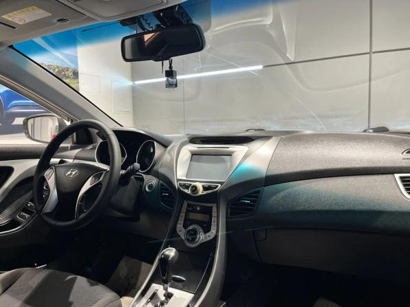 Hyundai Avante V с пробегом 2011 года, цена 1 050 000 рублей, 156702 км, седан, Автокод Объявления