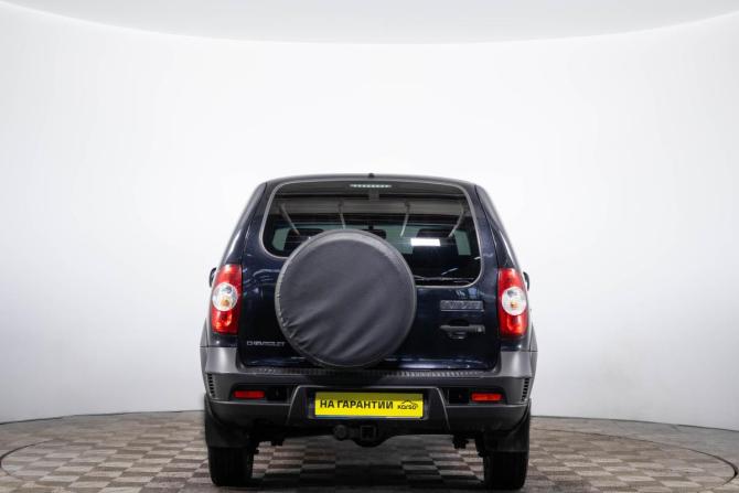 Chevrolet Niva I Рестайлинг с пробегом 2017 года, цена 759 000 рублей, 91200 км, внедорожник, Автокод Объявления