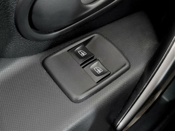 Renault Logan II с пробегом 2017 года, цена 750 000 рублей, 112344 км, седан, Автокод Объявления