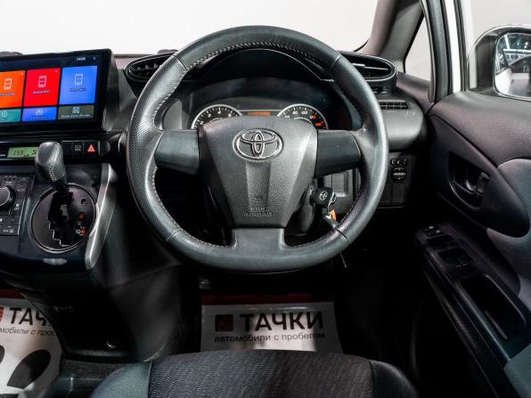 Toyota Wish II с пробегом 2011 года, цена 1 100 000 рублей, 252620 км, минивэн, Автокод Объявления