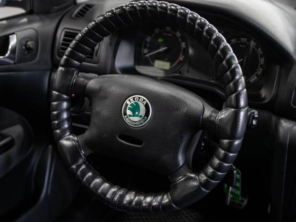 Skoda Octavia I (A4) Рестайлинг с пробегом 2006 года, цена 421 000 рублей, 280000 км, лифтбек, Автокод Объявления
