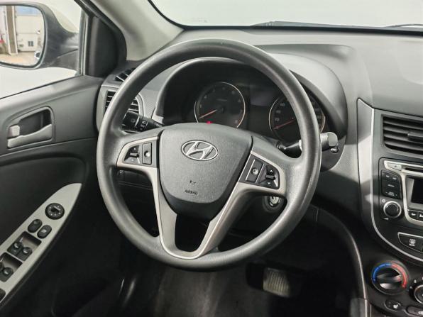 Hyundai Solaris I Рестайлинг с пробегом 2014 года, цена 875 000 рублей, 176342 км, седан, Автокод Объявления