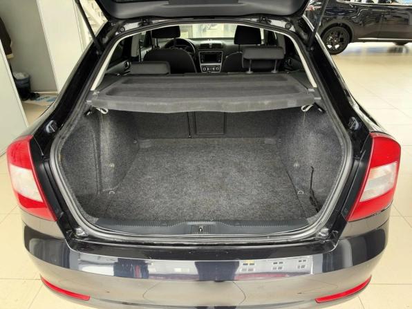 Skoda Octavia II (A5) Рестайлинг с пробегом 2013 года, цена 960 000 рублей, 124600 км, лифтбек, Автокод Объявления