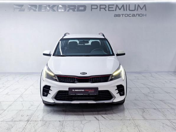 Kia Rio IV Рестайлинг с пробегом 2021 года, цена 1 649 000 рублей, 137000 км, хэтчбек, Автокод Объявления
