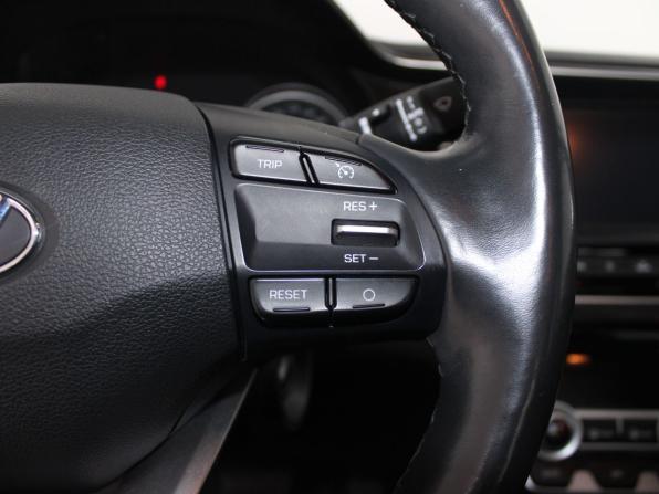 Hyundai Elantra VI (AD) Рестайлинг с пробегом 2019 года, цена 1 699 900 рублей, 126579 км, седан, Автокод Объявления
