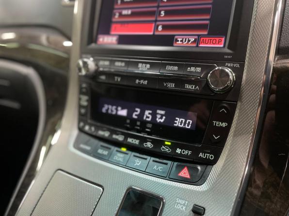 Toyota Vellfire I с пробегом 2014 года, цена 2 150 000 рублей, 252000 км, минивэн, Автокод Объявления