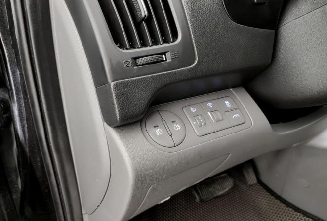 Hyundai H-1 II Рестайлинг 2 с пробегом 2018 года, цена 2 090 000 рублей, 193000 км, минивэн, Автокод Объявления