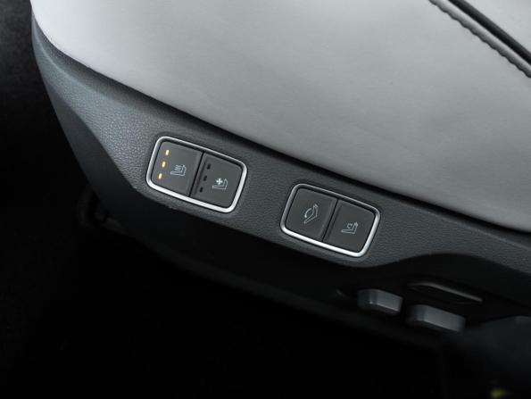Hyundai Staria I с пробегом 2022 года, цена 5 200 000 рублей, 48856 км, минивэн, Автокод Объявления