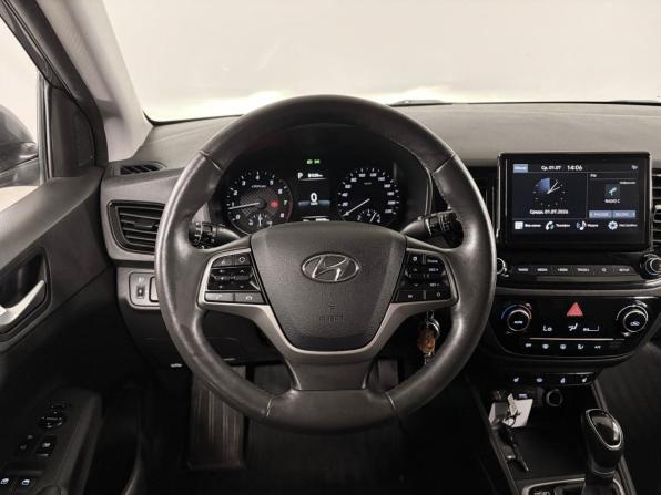 Hyundai Solaris II Рестайлинг с пробегом 2021 года, цена 1 630 000 рублей, 90508 км, седан, Автокод Объявления