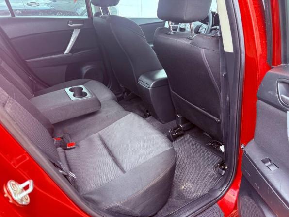 Mazda 3 II (BL) Рестайлинг с пробегом 2013 года, цена 900 000 рублей, 185000 км, седан, Автокод Объявления