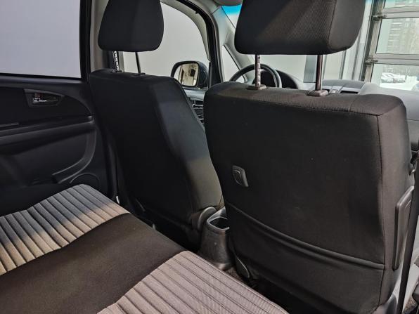 Suzuki SX4 I (Classic) Рестайлинг с пробегом 2010 года, цена 1 050 000 рублей, 113777 км, хэтчбек, Автокод Объявления