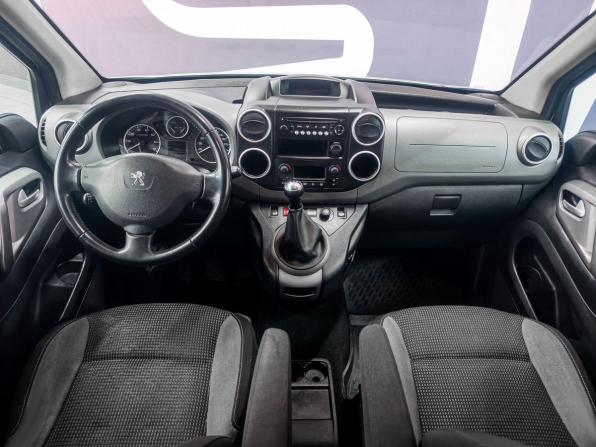 Peugeot Partner II Рестайлинг 2 с пробегом 2016 года, цена 1 149 900 рублей, 170000 км, компактвэн, Автокод Объявления