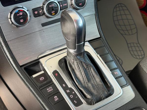 Volkswagen Passat B7 с пробегом 2012 года, цена 890 000 рублей, 248405 км, седан, Автокод Объявления