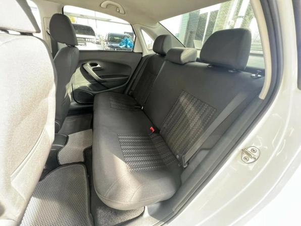 Volkswagen Polo V Рестайлинг с пробегом 2016 года, цена 495 000 рублей, 420411 км, седан, Автокод Объявления