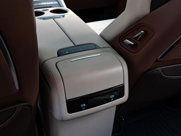 BYD Xia (M9) с пробегом 2025 года, цена 5 860 000 рублей, 356 км, минивэн, Автокод Объявления