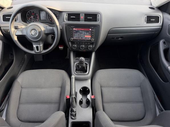Volkswagen Jetta VI с пробегом 2014 года, цена 900 000 рублей, 219696 км, седан, Автокод Объявления