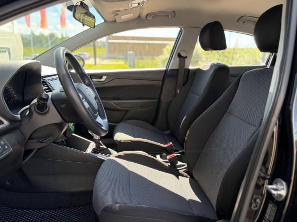 Hyundai Solaris II с пробегом 2019 года, цена 1 375 000 рублей, 49000 км, седан, Автокод Объявления