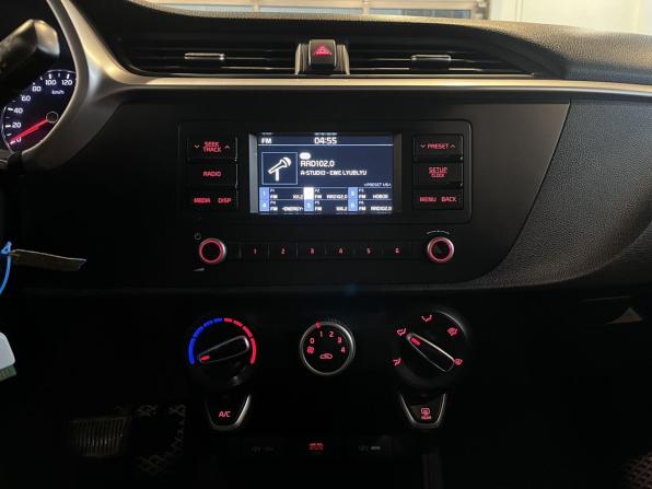 Kia Rio IV Рестайлинг с пробегом 2021 года, цена 1 385 000 рублей, 98097 км, седан, Автокод Объявления