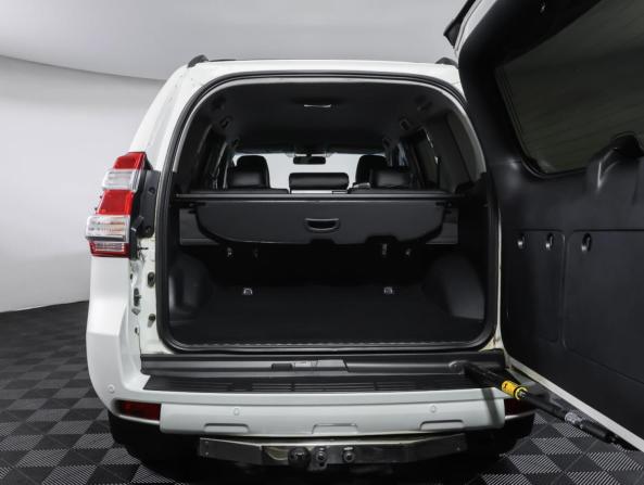 Toyota Land Cruiser Prado 150 Series Рестайлинг 1 с пробегом 2015 года, цена 3 707 000 рублей, 128580 км, внедорожник, Автокод Объявления