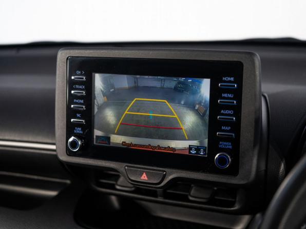 Toyota Yaris IV с пробегом 2021 года, цена 1 070 500 рублей, 100650 км, хэтчбек, Автокод Объявления