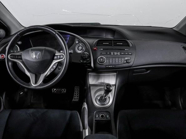 Honda Civic VIII с пробегом 2007 года, цена 990 000 рублей, 63580 км, хэтчбек, Автокод Объявления